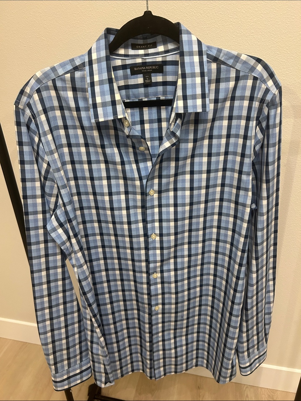 Banana Republic Men's Blue and White Plaid Dress Shirt